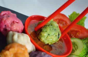 Siomay Pelangi : Inovasi Kuliner Lokal yang Bertahan Lewat Warna, Rasa, dan Kreativitas