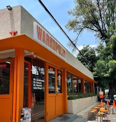 Ngopi & Ngobrol di Warkop Polim, Jakarta Selatan Warkop Poliim, Jakarta Selatan